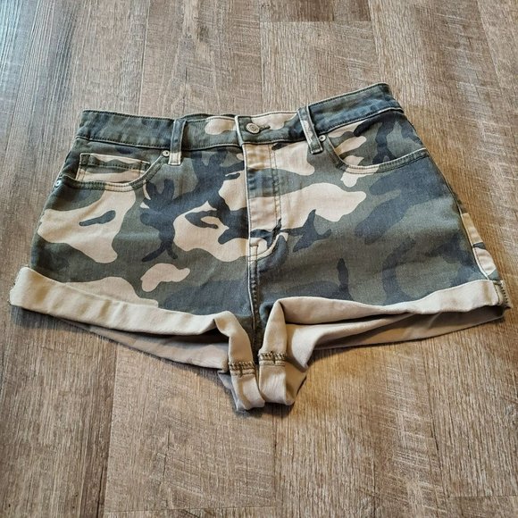 eunina Pants - Eunina Juniors size Medium (SZ 14 by Measurement) Camo Green Kara Super High Ris